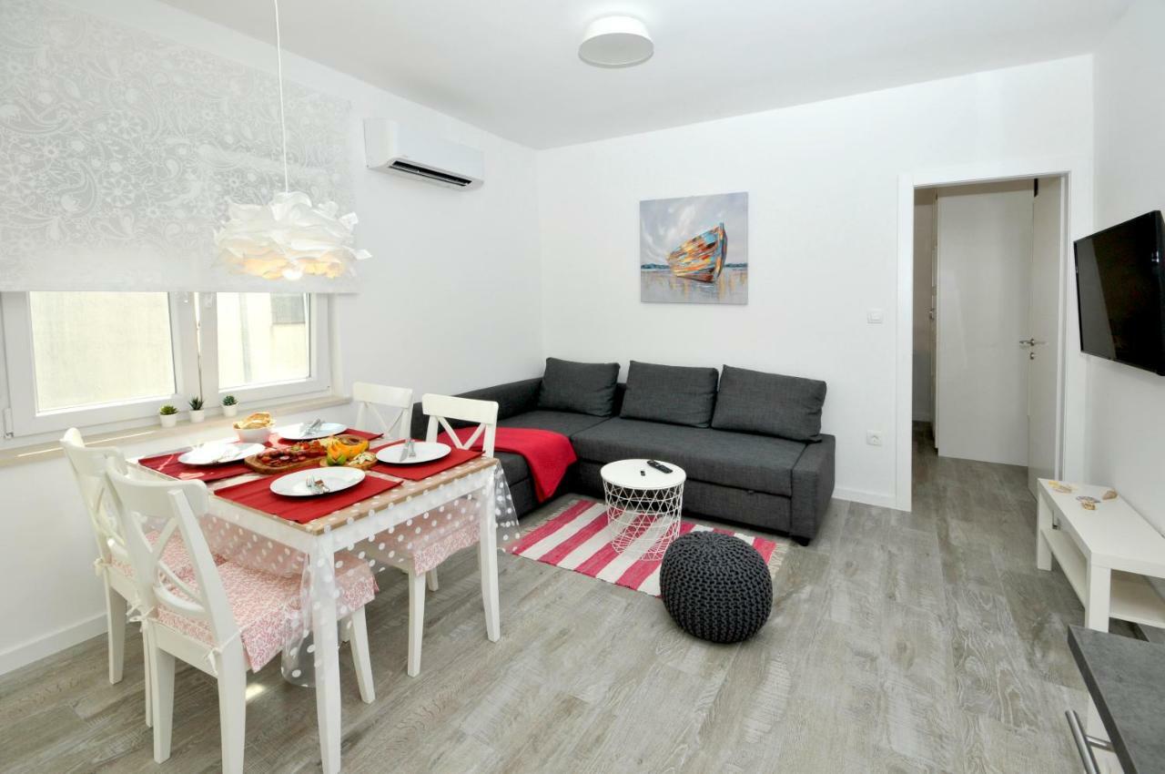 Apartmani Olive Trogir Ngoại thất bức ảnh
