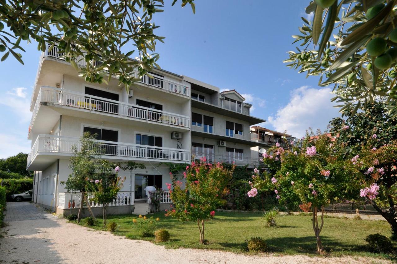 Apartmani Olive Trogir Ngoại thất bức ảnh