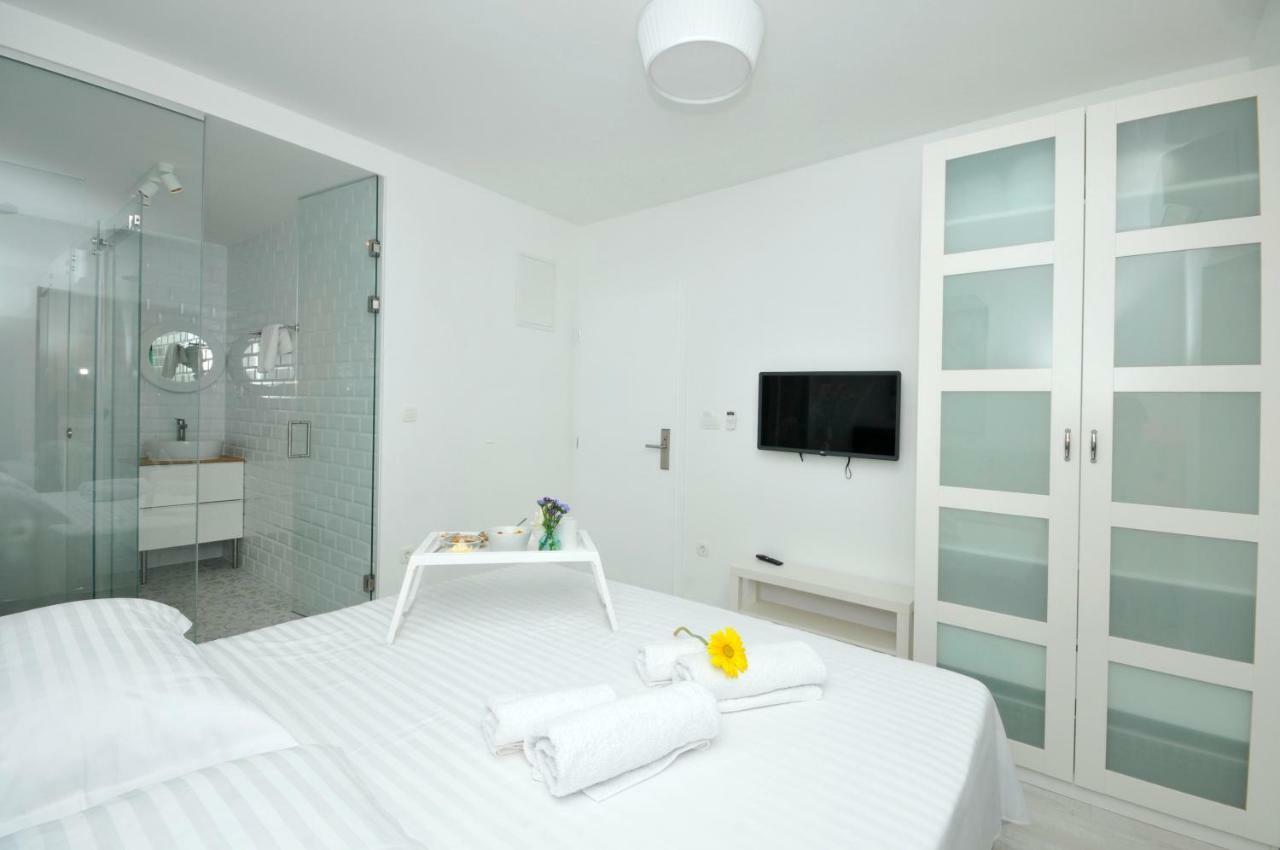 Apartmani Olive Trogir Ngoại thất bức ảnh